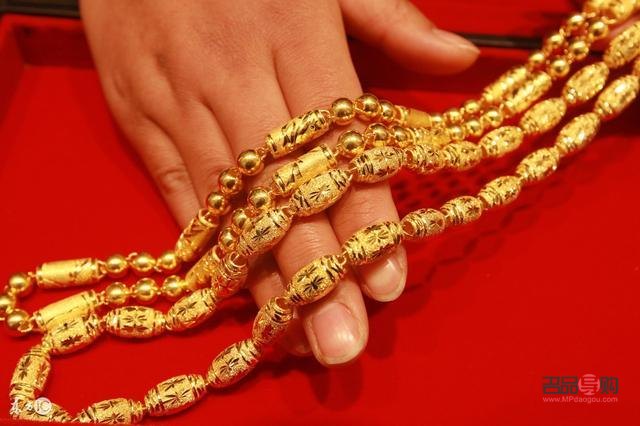 美容院 赚多少(美容院赚多少钱)