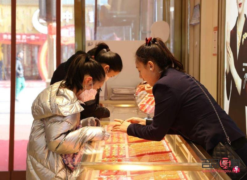 全球黄金实时行情(全球黄金实时行情消息)