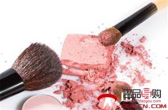 彩妆怎么打底(彩妆怎么打底好看)