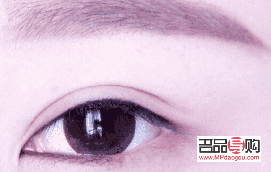 如何画眼线步骤教程(如何画眼线步骤教程图片大全)
