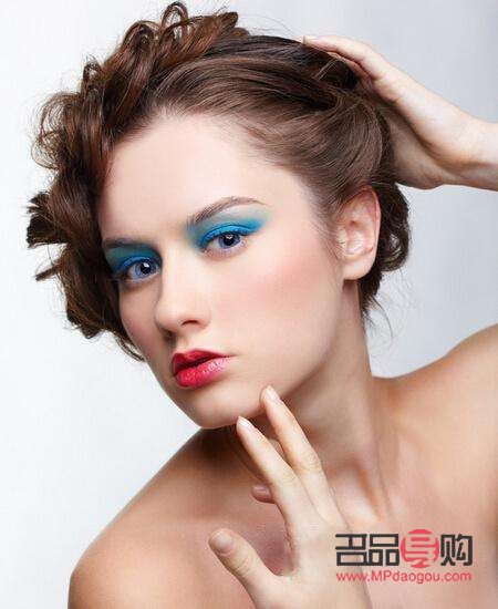 眼影怎么画教学视频全集(眼影怎么画教学视频全集下载)