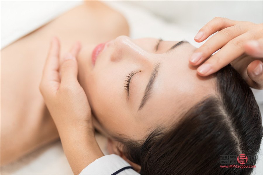 美容跟身体护理哪个好(美容跟身体护理哪个好做)