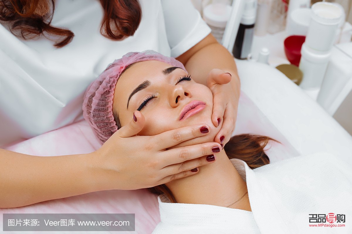 美容跟身体护理哪个好(美容跟身体护理哪个好做)