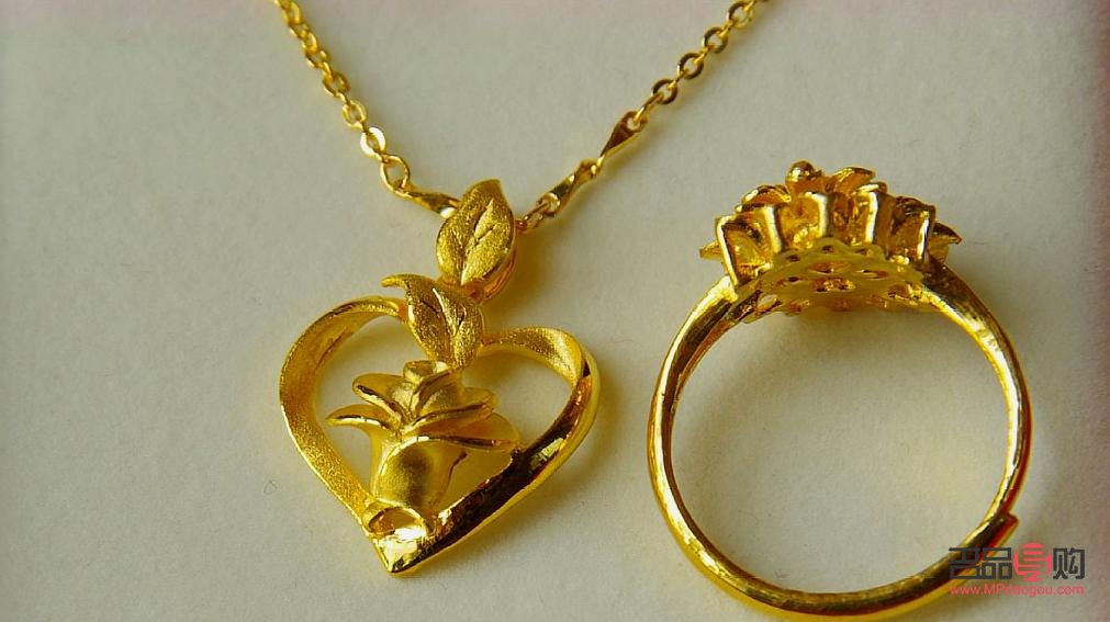 金店可以定做吊坠吗(金店可以定做吊坠吗)