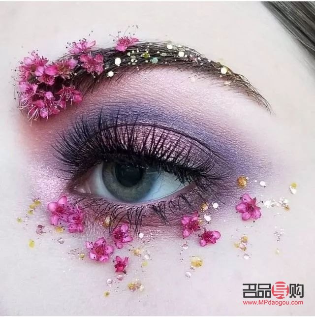 打造完美眼妆，你需要这些神器