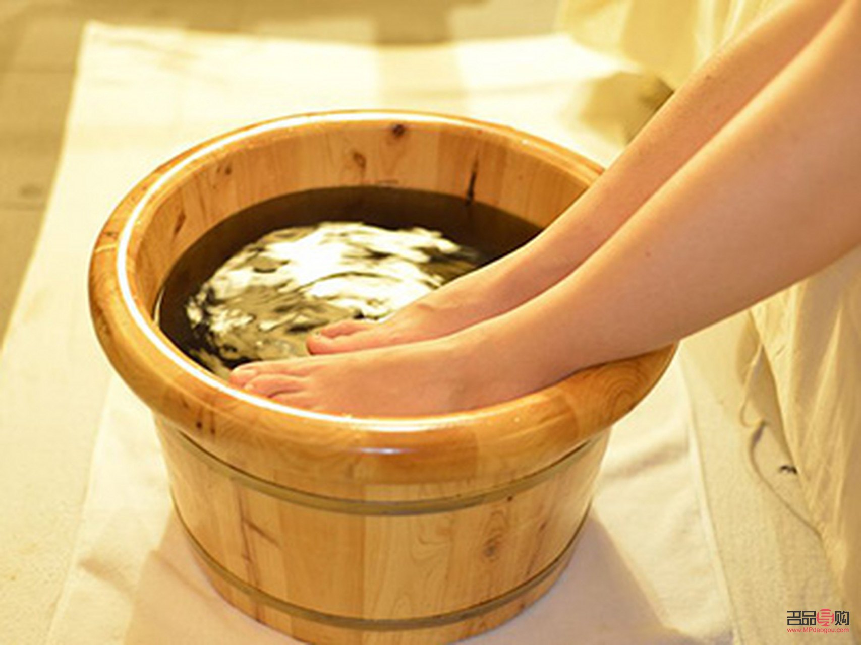 <h3>泡脚时的全身护理秘诀</h3>