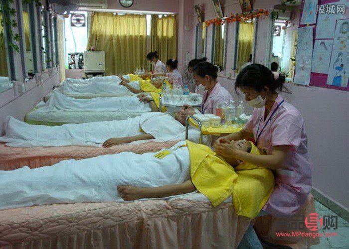 美客师是美容师吗(美客师是美容师吗)