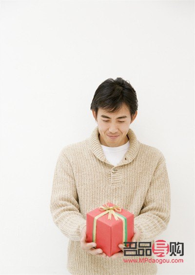 男人送什么过节礼物(男人送什么过节礼物比较好)