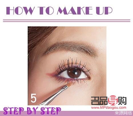 <h3>眼妆步骤解析：先画眼线还是先涂眼睫毛？</h3>