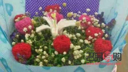 怎么包礼物纸教程视频(怎样包礼物纸)