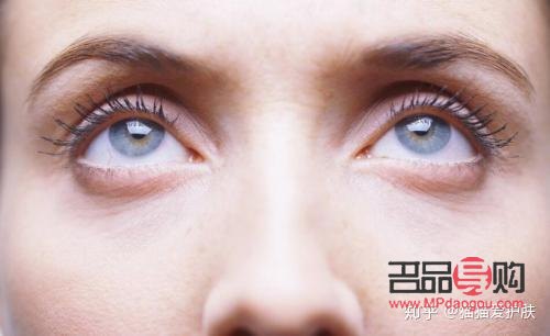 郑明明彩妆怎么样(郑明明彩妆怎么样知乎)