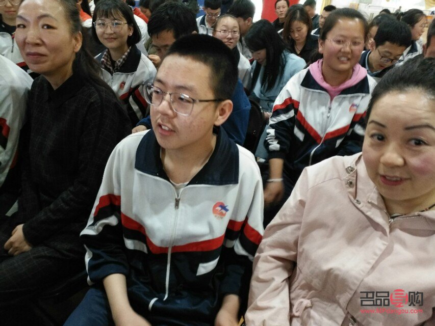 成人礼礼物送什么好(成人礼礼物送什么好男生)