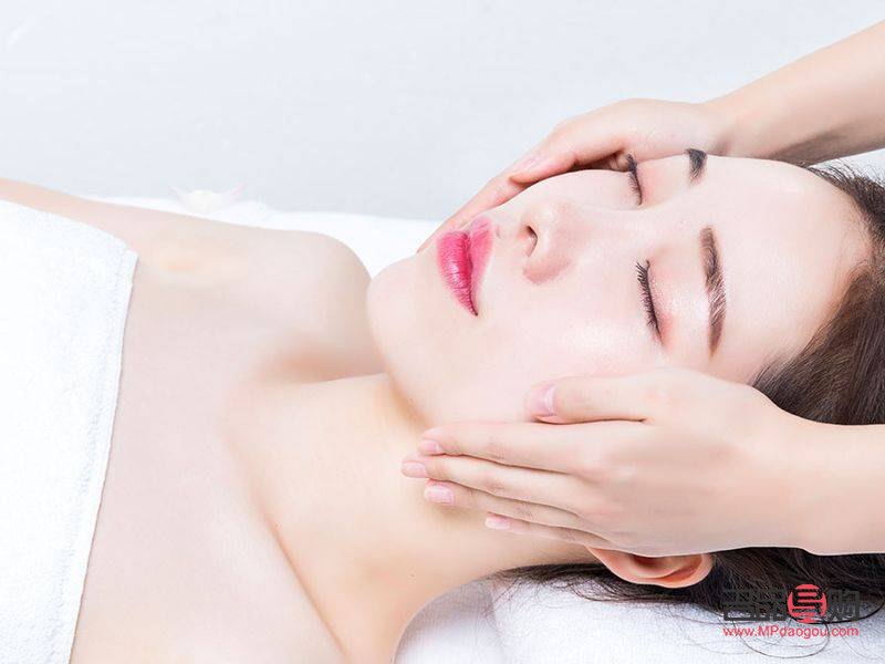 <h3>美容按摩:呵护肌肤,焕发青春光彩</h3> <h3>美容按摩:呵护肌肤,焕发青春光彩</h3>