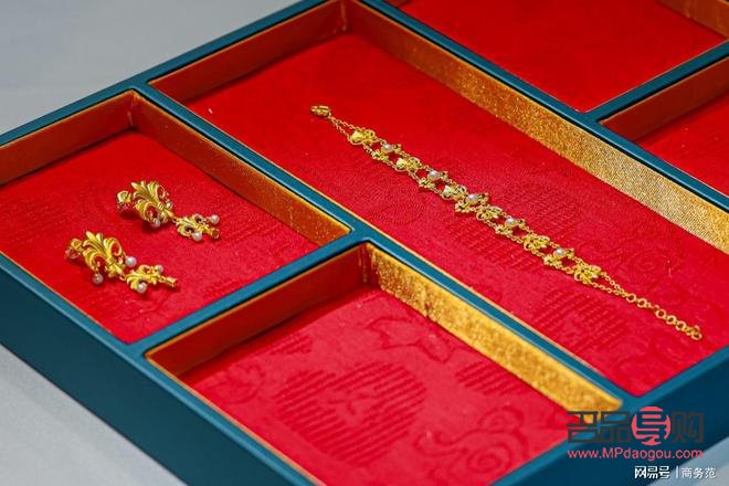 金店的黄金首饰是足金(金店的黄金首饰是足金还是纯金) 金店的黄金首饰是足金(金店的黄金首饰是足金还是纯金)