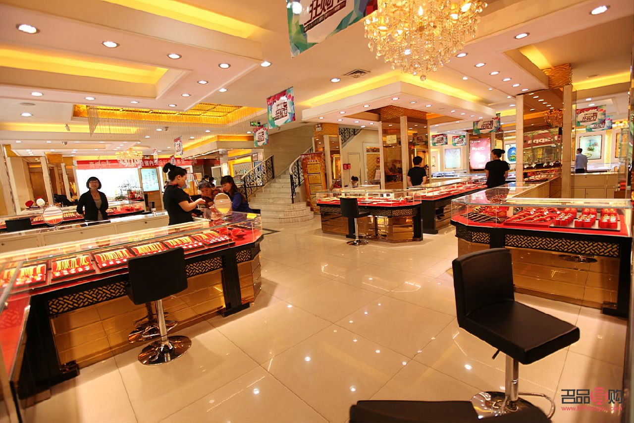 黄金店排行榜前十名品牌揭晓，领略黄金市场的璀璨光芒