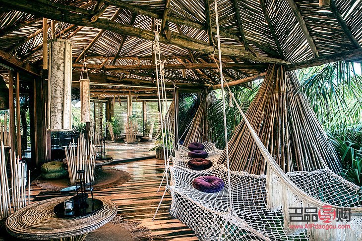 <h3>按背与身体护理：一种深度放松的体验</h3>