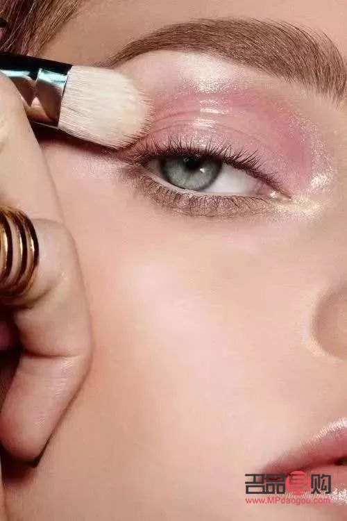 怎么化彩妆小样(怎么化彩妆小样图片)