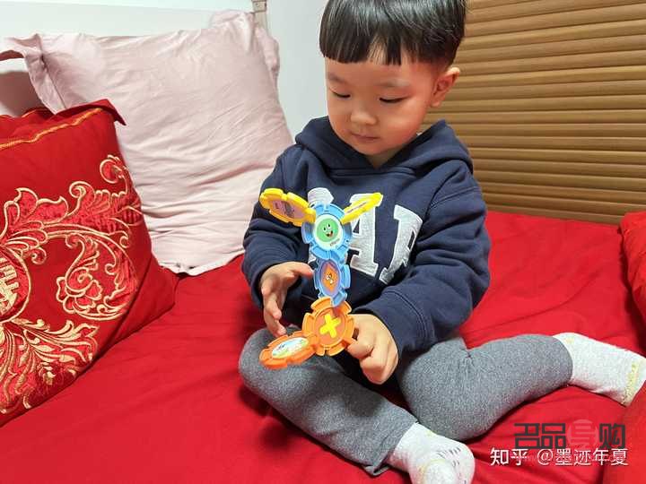 送三岁男孩什么礼物好(送三岁男孩什么礼物好呢)