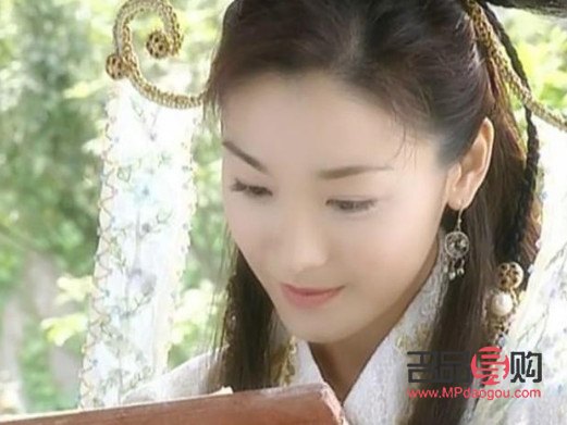 步惊云送孔明什么礼物(步惊云让孔慈喊名字)