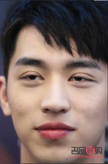 眼皮肌无力的症状有哪些(眼皮肌无力的症状有哪些表现)