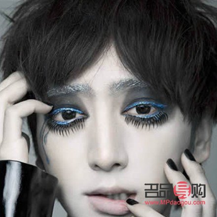 <h1>彩妆使用顺序全解析：打造完美妆容的必备步骤</h1>