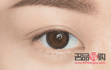 怎么让彩妆均匀(怎么让彩妆均匀一点)