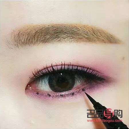 男生的眼妆怎么画才最好看视频(男生的眼妆怎么画才最好看视频教学)