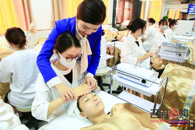 学美容是学些什么