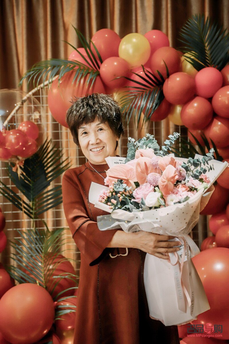 四十岁的女人送啥礼物(四十岁的女人送啥礼物比较好)