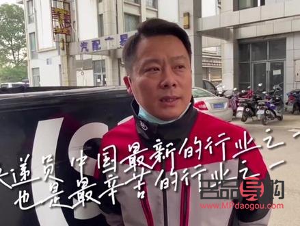 毕业季送礼物好吗文案(毕业季送的礼物)