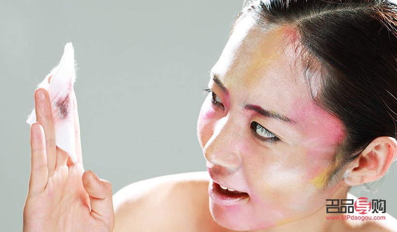 彩妆残留怎么清洗(彩妆残留怎么清洗掉)