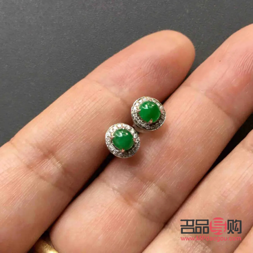 <h3>七夕节，挑选一份心意满满的礼物</h3>