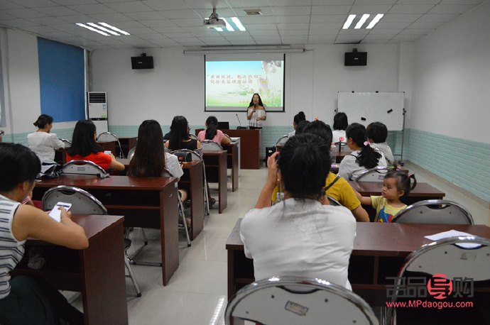 美容医生：职业的魅力与挑战