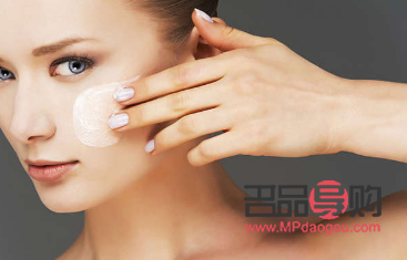 身体洗完澡怎样护理呢(身体洗完澡怎样护理呢图片)