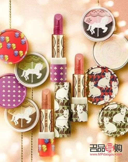 <h3>彩妆怎么拼？打造完美妆容的必备技巧与步骤</h3>