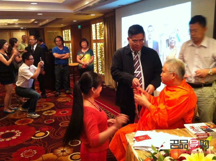 <h3>探寻各国特色礼物，选择最动听的赠送之选</h3>