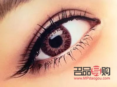 <h3>双眼皮不对称怎么办？解决一宽一窄的双眼皮问题</h3>