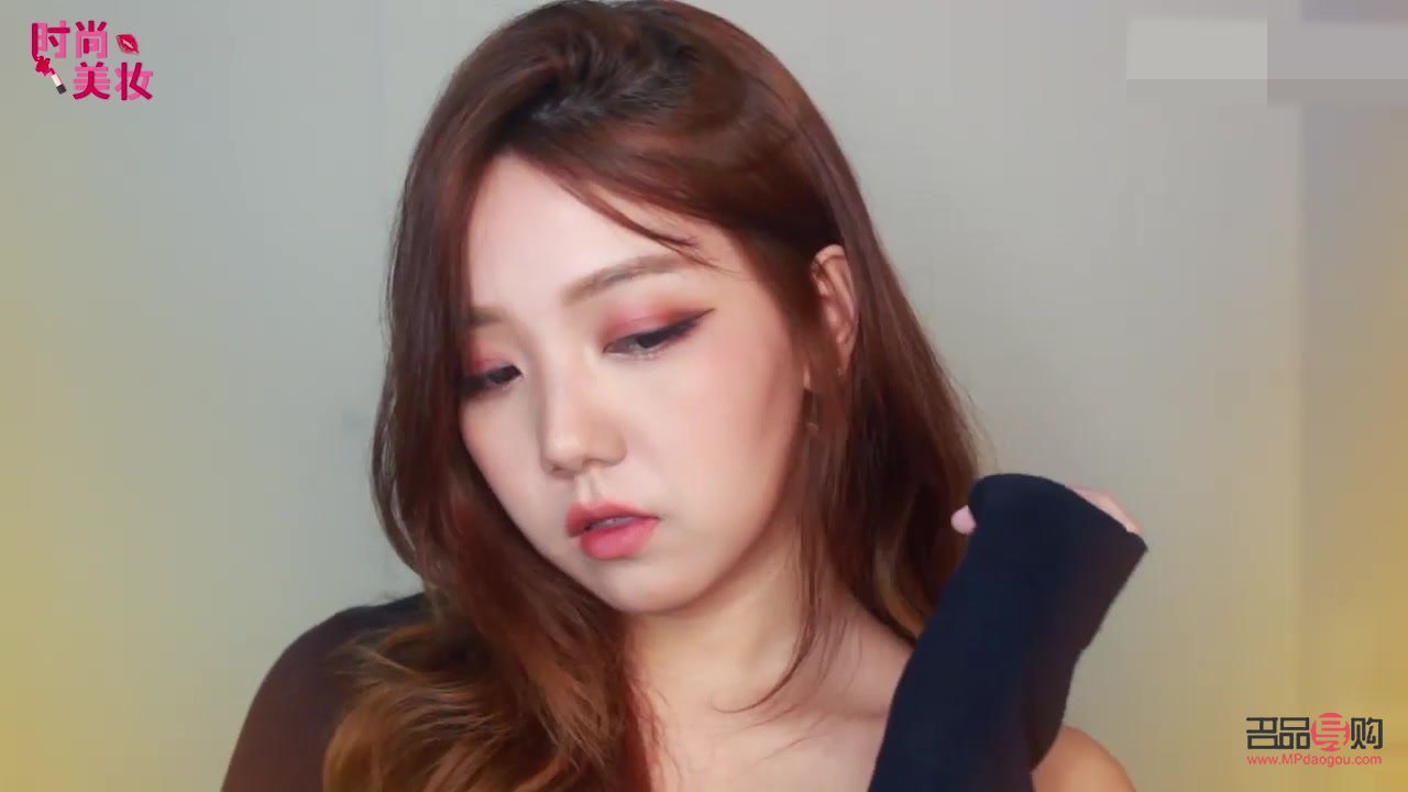 彩妆眼影如何搭配(彩妆眼影如何搭配好看)