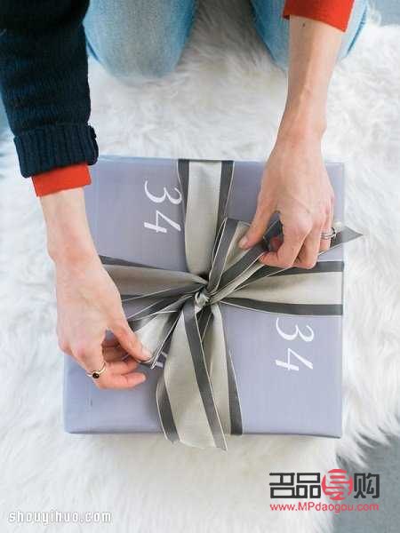 彩带怎样包装礼物(彩带怎样包装礼物视频)