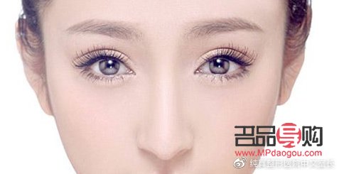 开扇双眼皮：赋予双眼新魅力的秘密武器