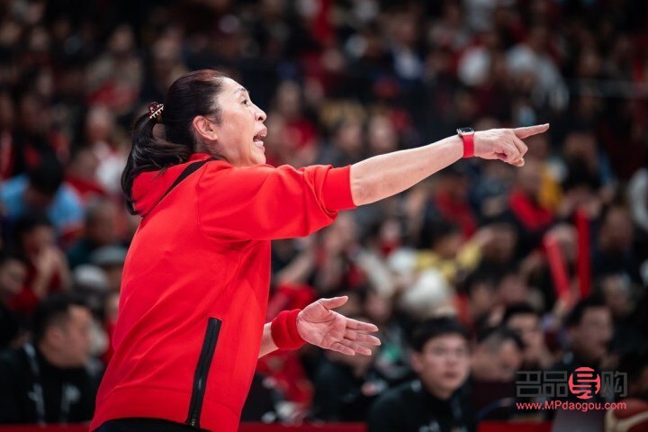 国际篮球日送什么礼物(篮球相关的礼物可以送什么)