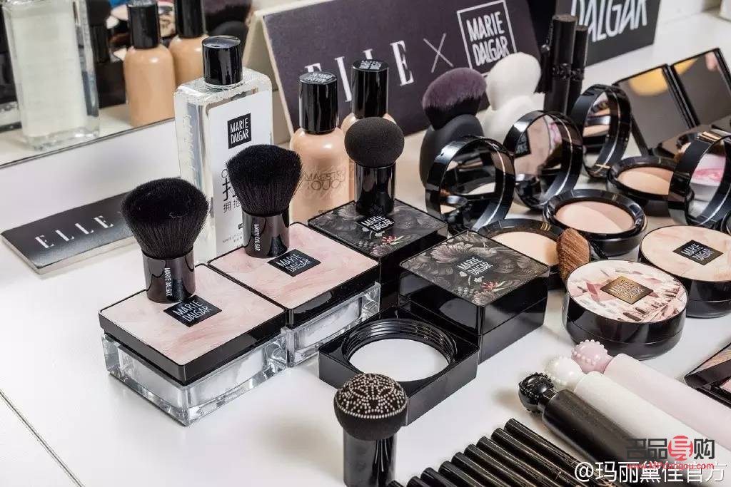 彩妆怎么贴牌(彩妆怎么贴牌的)