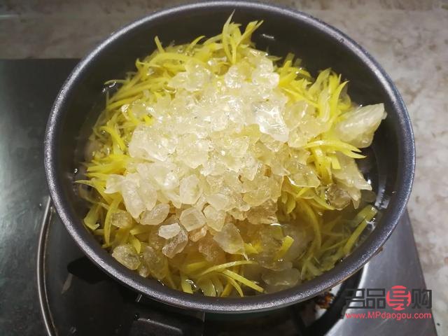 怎么喝蜂蜜水美容(怎么喝蜂蜜水美容养颜)