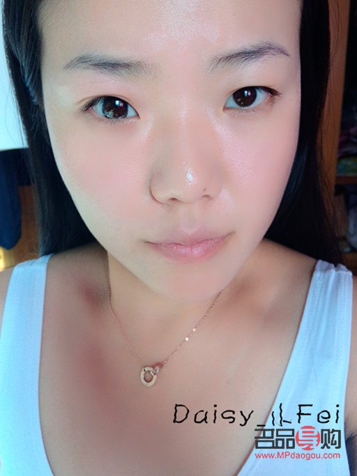 <h3>改善眼睛一大一小的方法与技巧</h3>