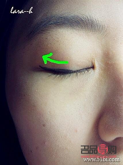 改善眼睛一大一小的方法与技巧