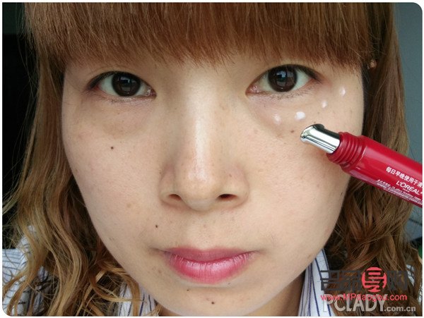 <h3>告别眼袋困扰，重拾青春明眸</h3>