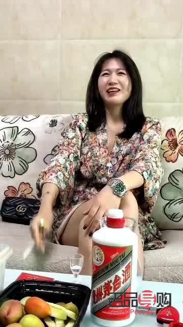 女生喝酒能美容吗(女生喝酒能美容吗)