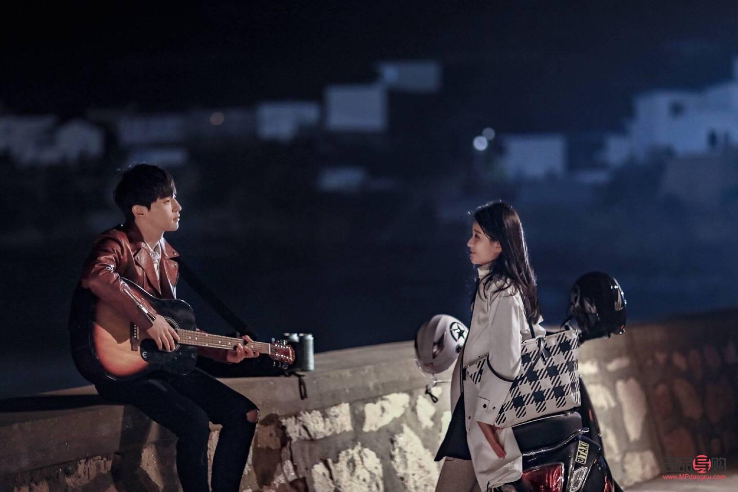 一只单眼皮一只双眼皮的男生(一只单眼皮一只双眼皮的男生是渣男吗)