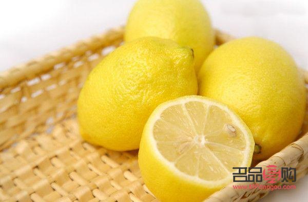 <h3>蜂蜜美容要兑什么？揭秘蜂蜜搭配的美容秘诀</h3>