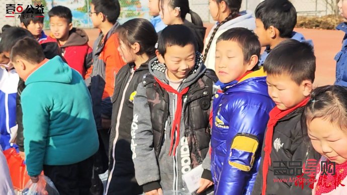 礼物是怎么形成的视频(礼物是怎么来的)